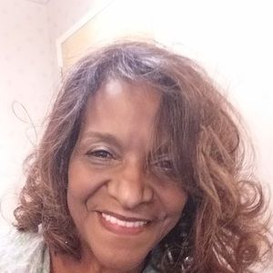 Meet your Posher, Etta